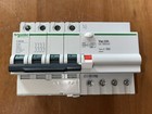 DISJONCTEUR DIFFERENTIEL TETRA. 63A 300mA TYPE AC SCHNEIDER ELECTRIC 63AMPERE 4P