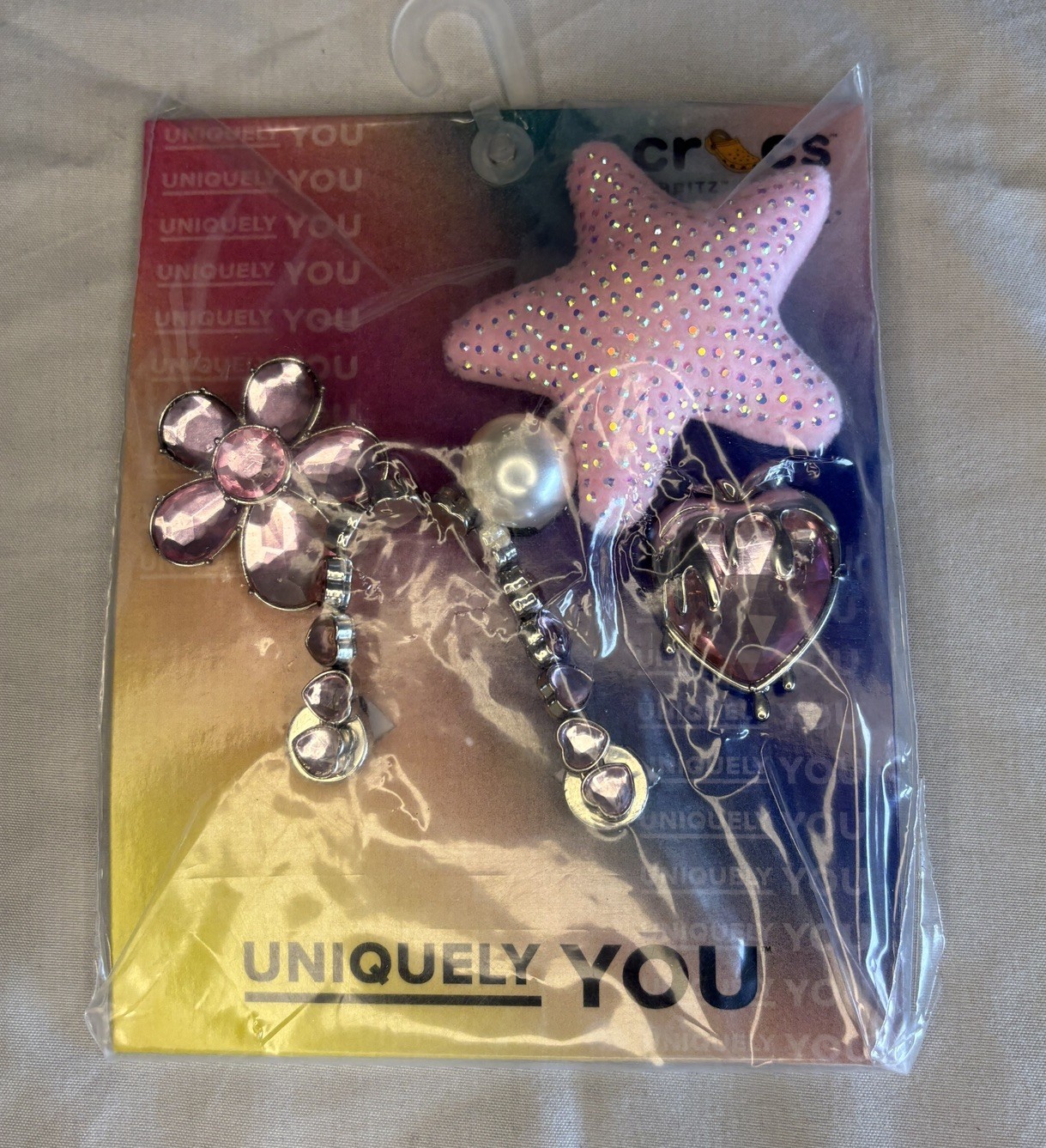 Crocs Jibbitz Girl - 5 Pack - Uniquely You Pink Rhinestone Princess Heart Chain 