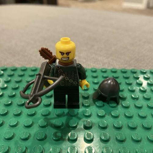 LEGO CASTLE KINGDOMS DRAGON KNIGHT SCALE MINIFIGURE cas457 7946 w/CROSSBOW Rare - Picture 2 of 3