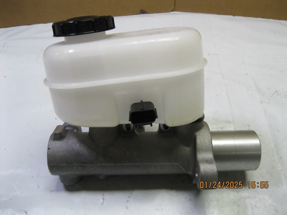 Bendix 13498 Master Cylinder (box rough) Foto 2 de 4
