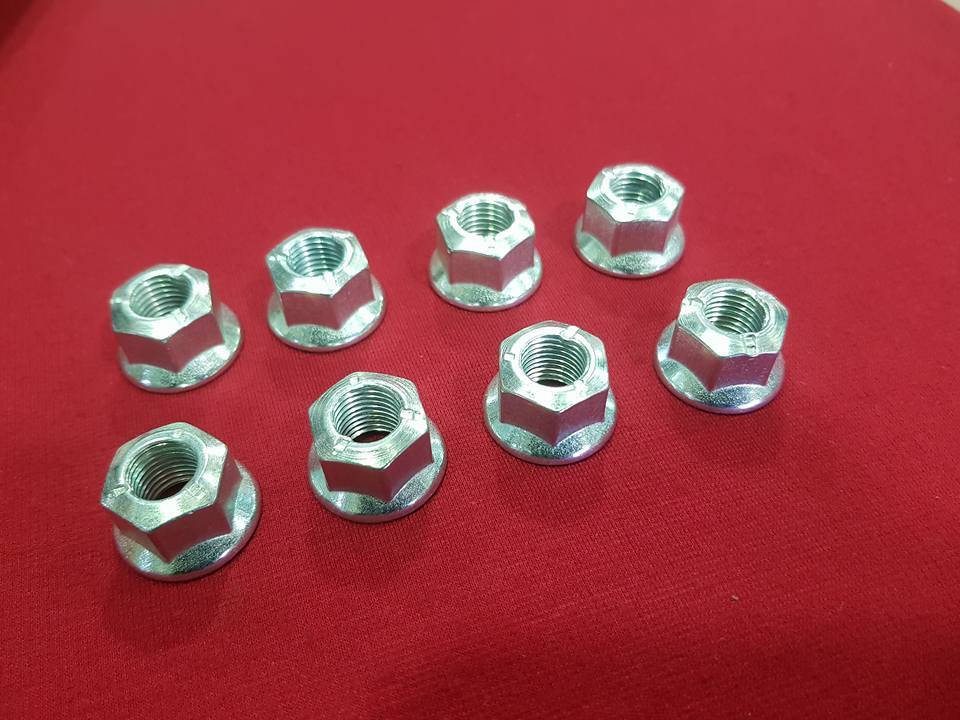 FORD 9 INCH U BOLT NUT SET FOR DIFF HOUSING TO LEAF SPRING XR XT XW XY