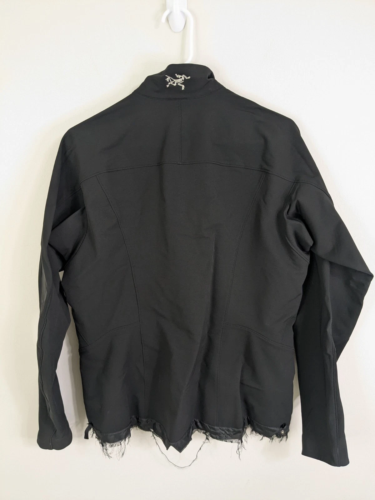 arcteryx full zip outdoors long sleeve pockets jacket