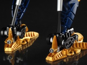 LEGO Bionicle Lot: Vezon & Fenrakk 8764 Brutaka 8734 Axonn 8733 - (Kardas 10204)