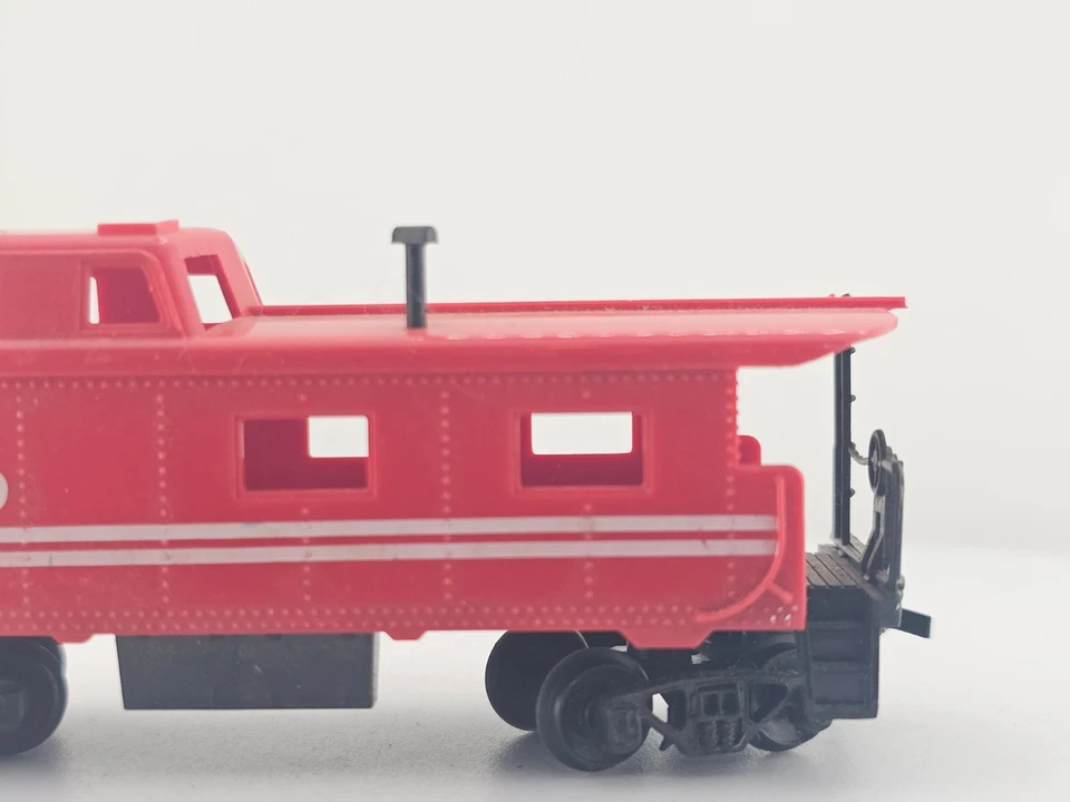 *READ Tyco HO Scale "689" Freight Train Caboose Car Model Railroad Rolling Stock - Image 2 of 4
