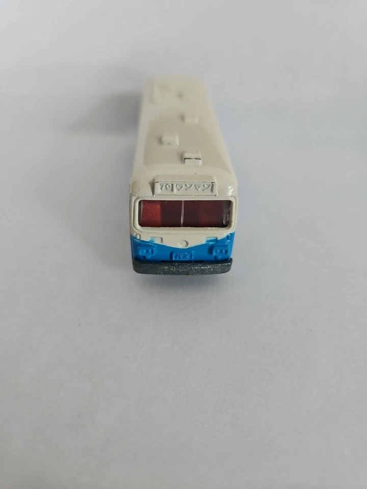 Autobús Mitsubishi Fuso Tomica Japón #79 | 29 Foto 2 de 4