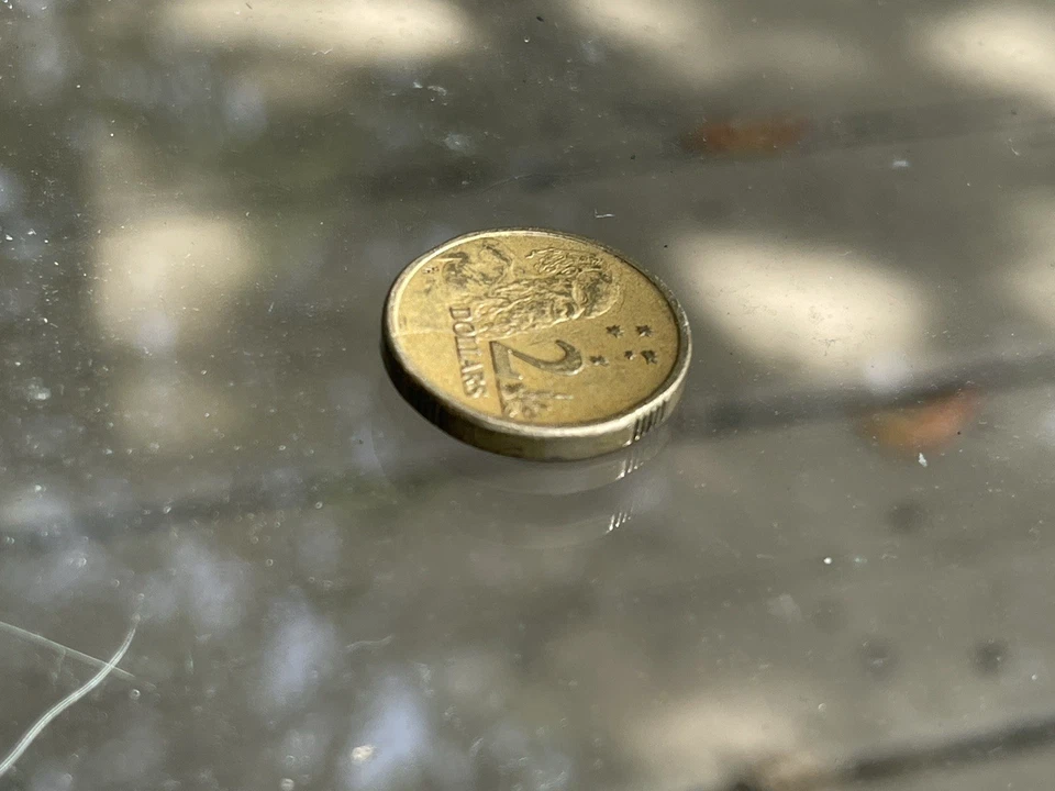 1988 AUSTRALIAN $2 TWO DOLLAR COIN - RARE *HORST HAHNE* (HH INITIAL ERROR) - Image 3 of 4