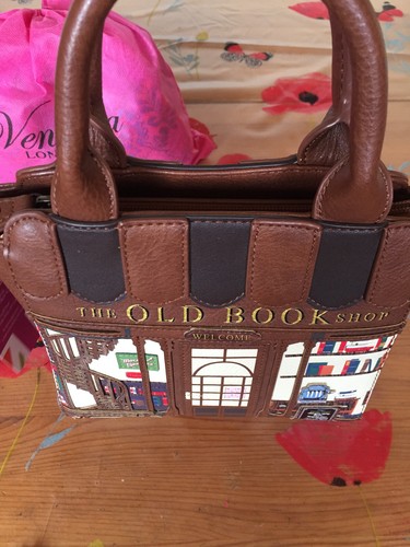 VENDULA LONDON: mini tote bag model OLD BOOK, new, price €250 VERY RARE! - Picture 2 of 22