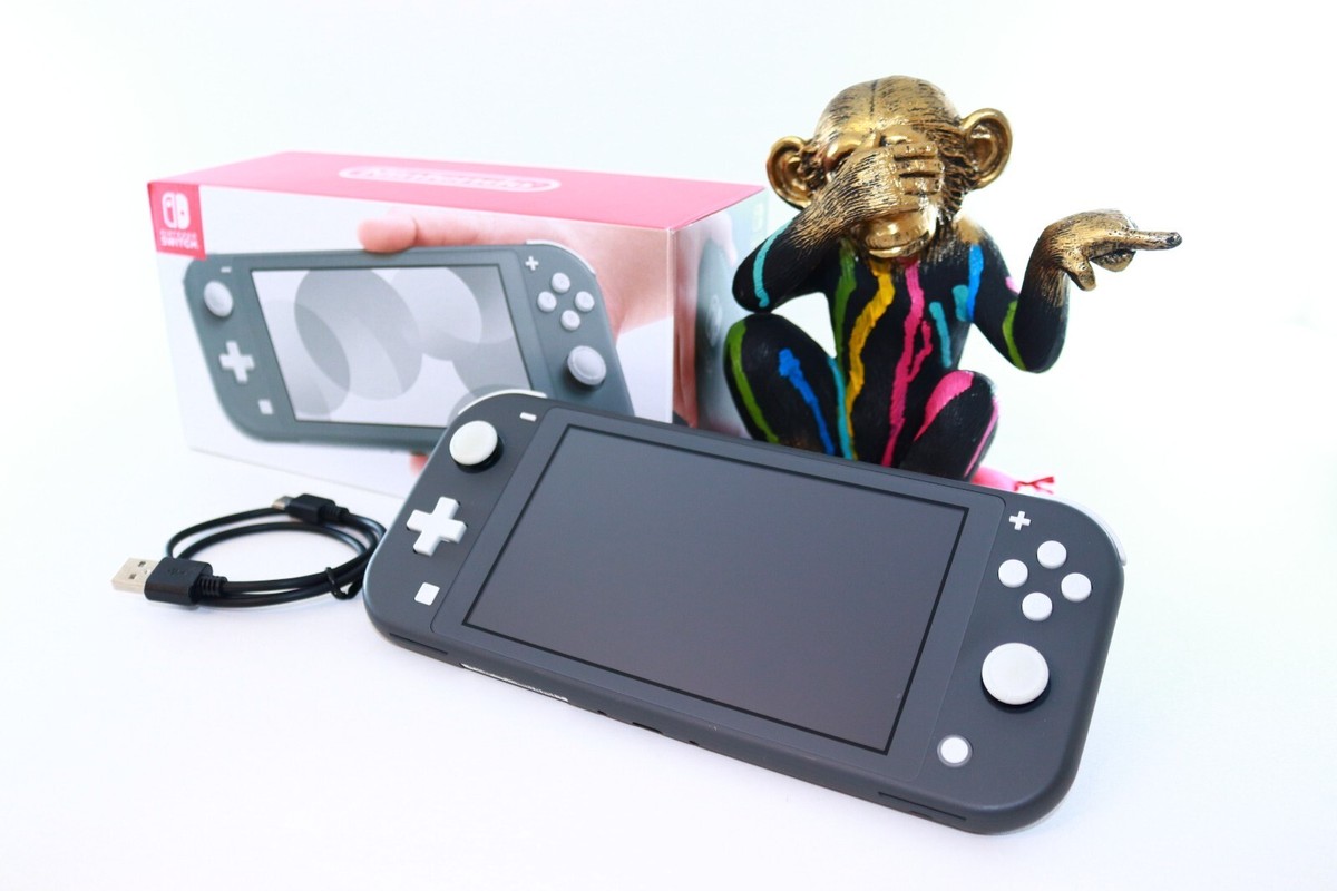 Nintendo Switch lite カセット４つ付き✨ Switch】 ☆ニンテンドースイッチ ライト 本体 Nintendo Switch