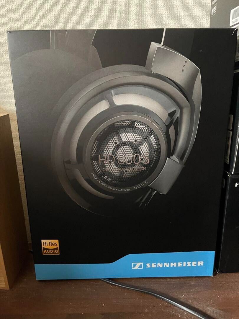 SENNHEISER HD800S Crafted For Perfection Headphones Used SENNHEISER HD800S Crafted For Perfection Headphones Used