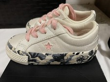 6C Converse One Star OX EGRET/ Storm Pink/ Black