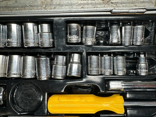 2 Vintage Kmart 41 pc Metric/SAE 1/4 & 3/8 Ratchet Socket Sets And Case. - Picture 10 of 19