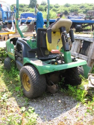 JOHN DEERE 1445 4WD COMPACT TRACTOR MOWER EX COUNCIL ENGINE RUNS