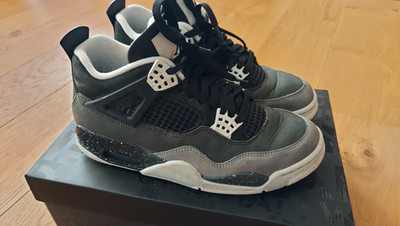 Nike Air Jordan 4 Retro Fear Gr. 42 US 8,5 schwarz grau weiß im Originalkarton