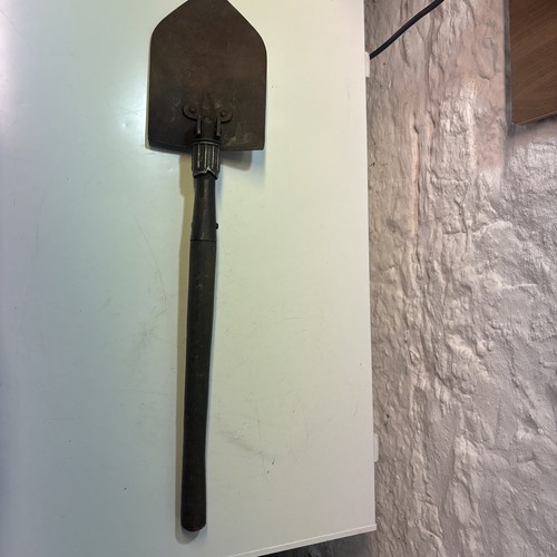 Historic Vintage Foldable Army Trench Camping Shovel Farmhouse Decor Rustic - Picture 3 of 12