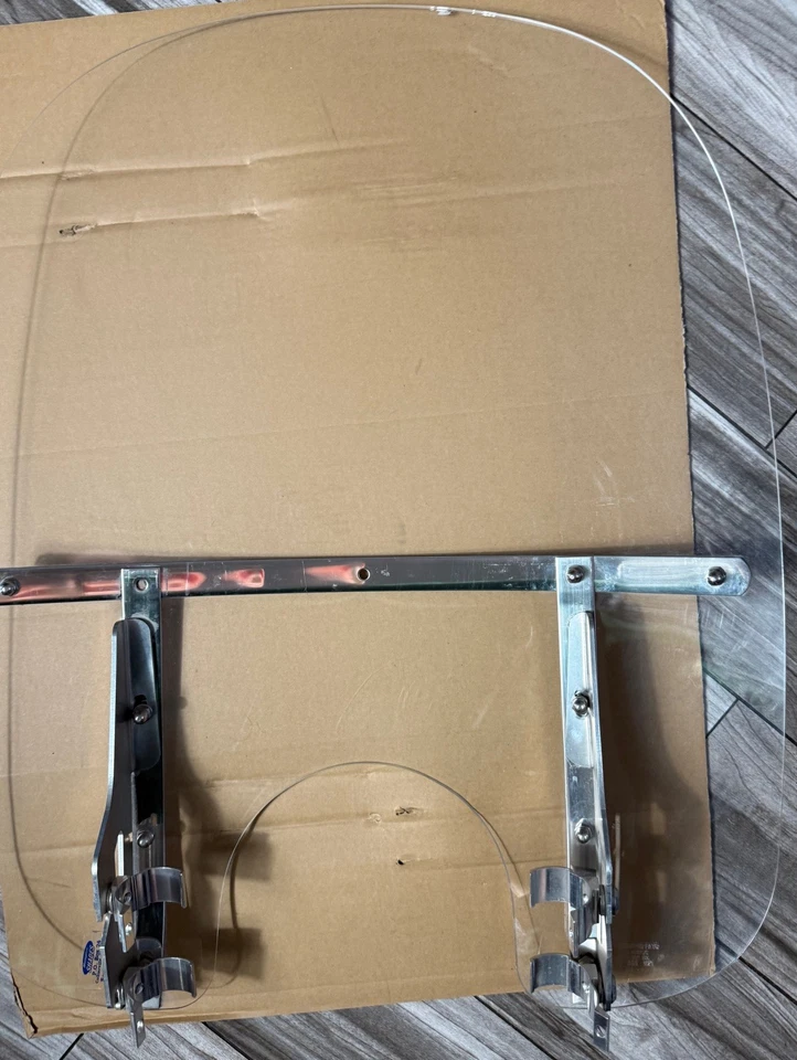 2006 - 2011 HARLEY DAVIDSON SPORTSTER XL1200L LOW MEMPHIS SHADES " WINDSHIELD - Image 3 of 4