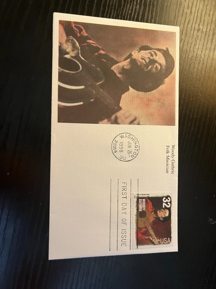 Estampilla 32c FDC 1998 de músico plegable Woody Guthrie edición primer día Foto 2 de 3