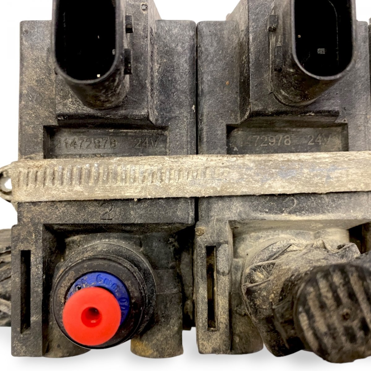 VOLVO FH, FM, FMX-4 series TP1932984 Solenoid Valve Set VOLVO FH, FM, FMX-4 series TP1932984 Solenoid Valve Set