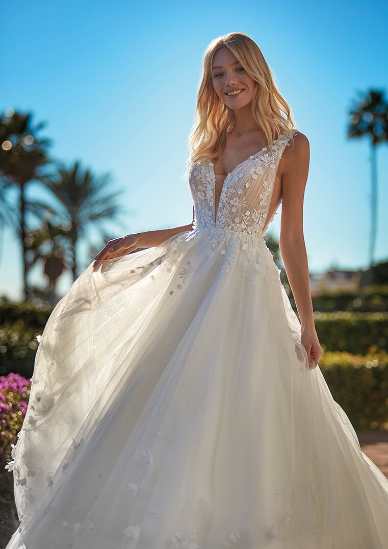 Gracious Ball Gown Wedding Dress, size 14 by House of St Patrick