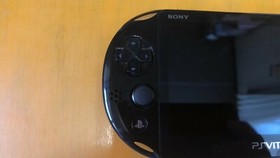 Sony PlayStation PS Vita PCH-2000 ZA11 Black Console only 