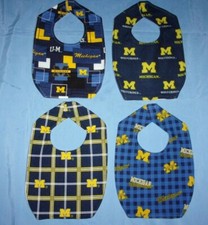 .New handmade BABY CHILD BIB UNIVERSITY OF MICHIGAN WOLVERINES U of M ship disc
