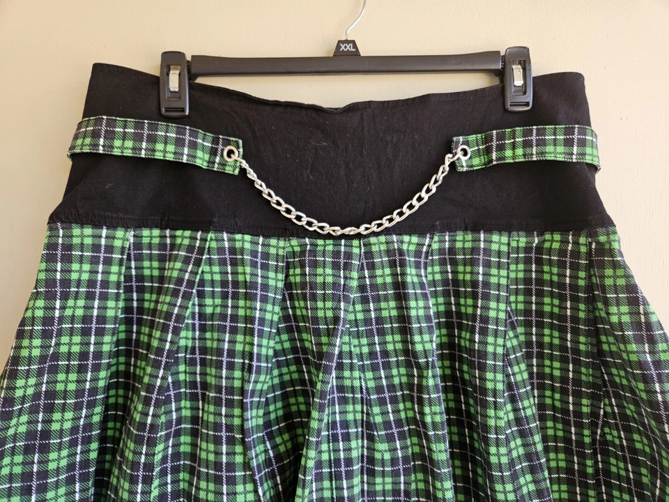 Minifalda Tripp NYC Punk Goth Grunge a Cuadros Talla Grande 20 Verde Negra Foto 4 de 4