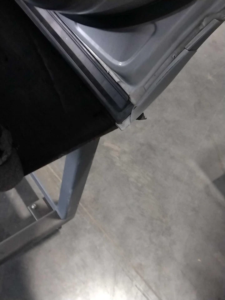 Conjunto de puerta trasera derecha usado lado trasero se adapta a: Volkswagen Touareg 2013 sin protector solar Foto 2 de 4