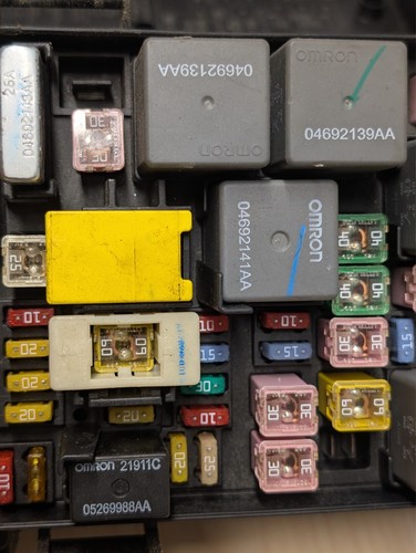 2008 JEEP LIBERTY/NITRO TIPM TOTALLY POWER INTEGRATED FUSE BOX 04692235AH - Picture 15 of 18