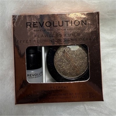 Revolution Flawless Foils Highlighter Powder Retreat Glow/Glitter 0.07 oz
