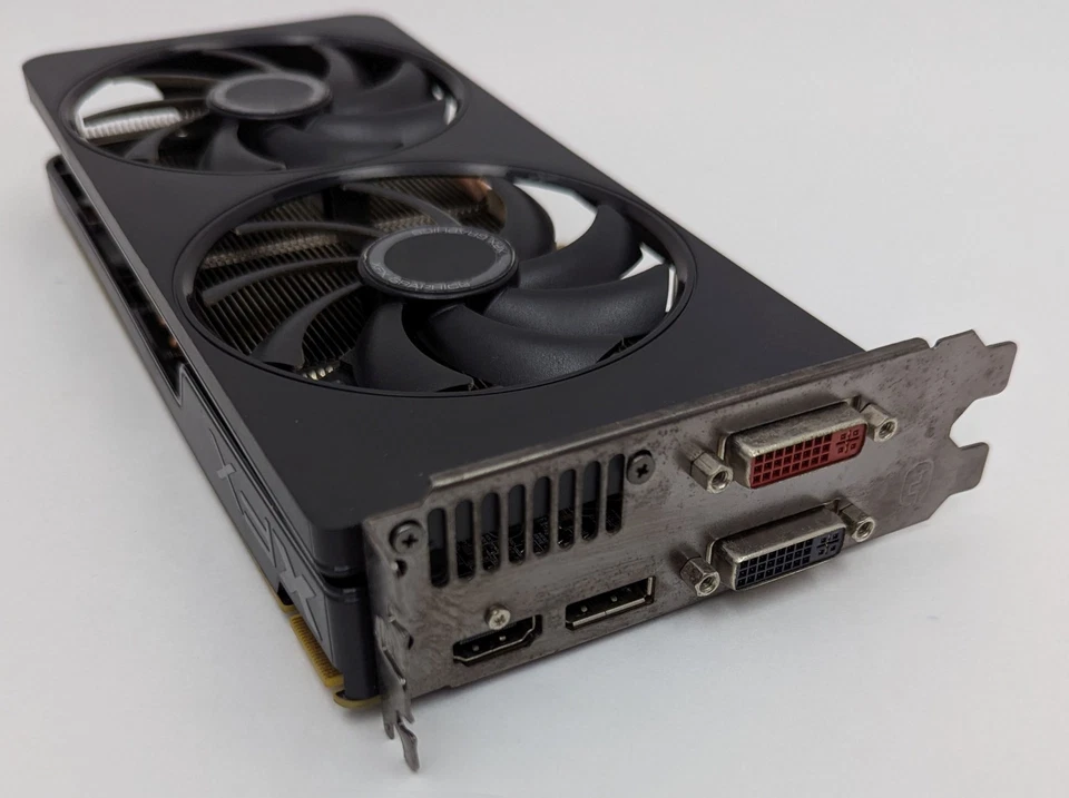 XFX Double D Radeon R9 270 2GB GDDR5 PCIe 3.0 x16 Video Graphics Card R9-270A-CD - Image 2 of 4