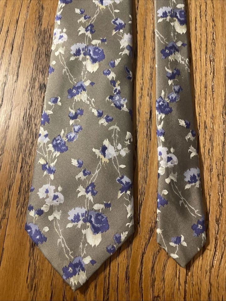Corbata vintage usada en excelente estado Liberty Made in England con estampado floral de seda para hombre Reino Unido Foto 4 de 4