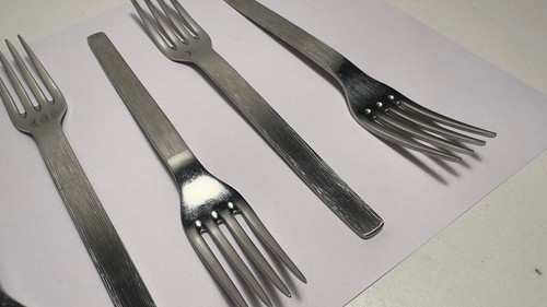 Mid Century Viners ‘Sable’ Set of 6 Stainless Steel Forks (18cm) - Picture 7 of 14