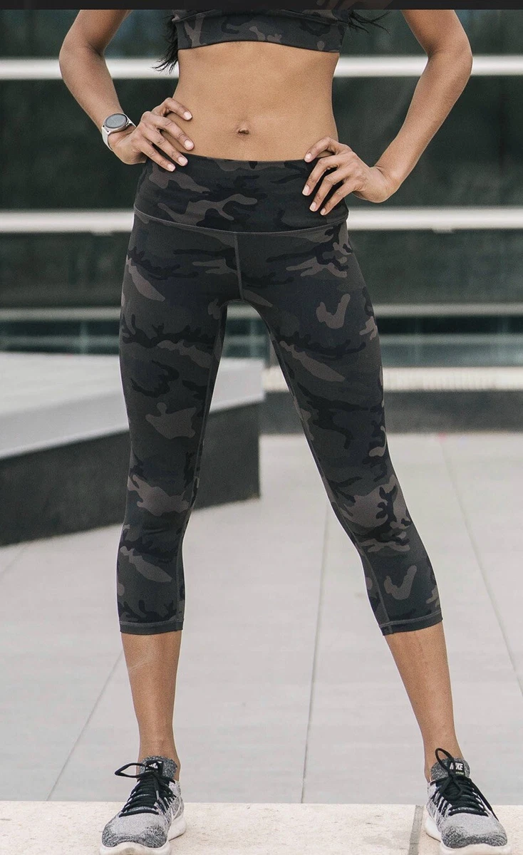 NWT - Zyia - Forest Camo Luxe Capri Leggings - Size 8/10