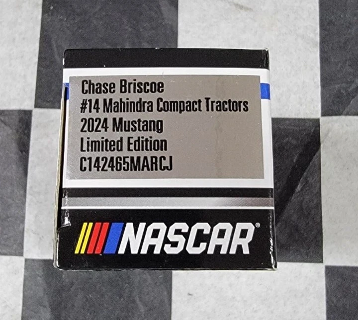 Inseguimento Briscoe #14 Mahindra Trattori W/Lamina 2024 Mustang 1:64 Scala - Immagine 3 di 4