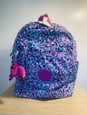 Mochila Kipling Bennett Love Geos NUEVA CON ETIQUETAS $99.00