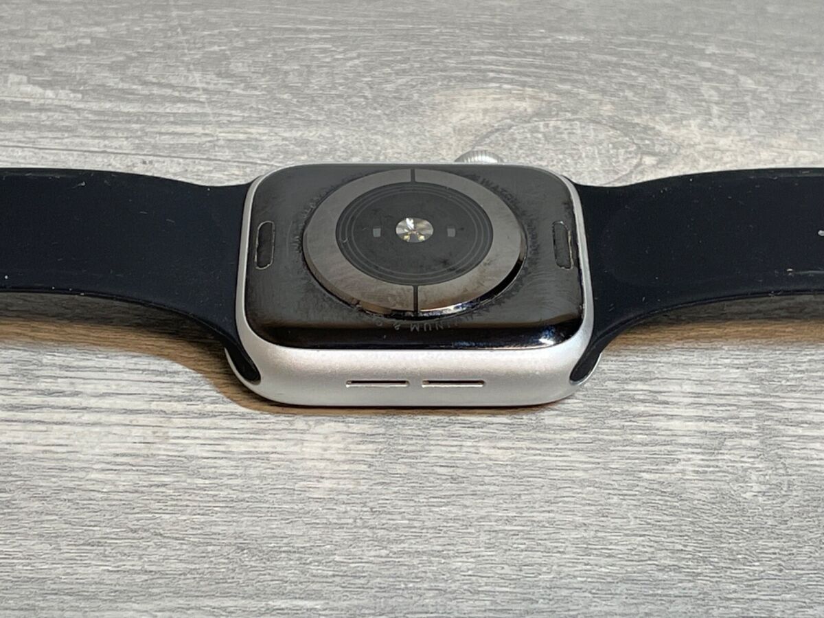 Apple Watch Series 5 40mm 44mm ALL COLORS W/ Sport Band GPS Apple Watch Series 5 40mm 44mm ALL COLORS W/ Sport Band GPS