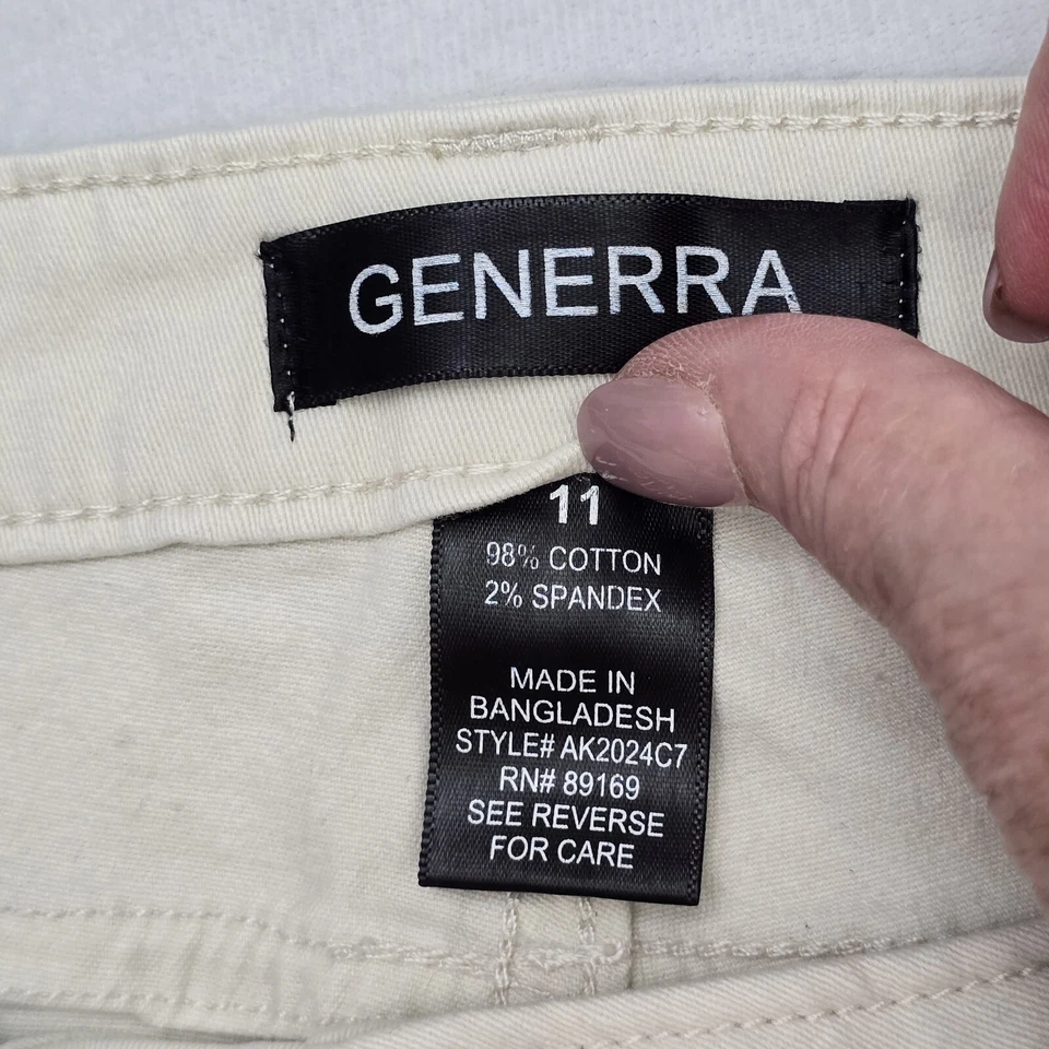 Pantalones de mezclilla Generra Junior para mujer marfil desgastados puños elásticos talla 11 Foto 3 de 4