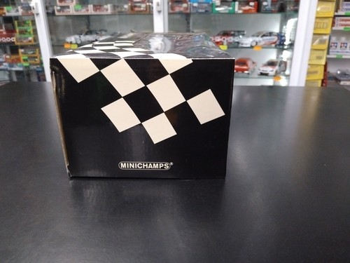 1/18 Jaguar Racing R4 M. Webber Minichamps - Picture 5 of 7