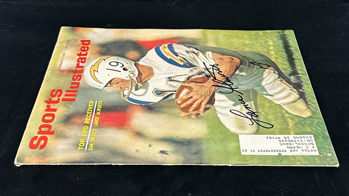 Dec. 13, 1965 Lance Alworth SIGNED Sports Illustrated Complete