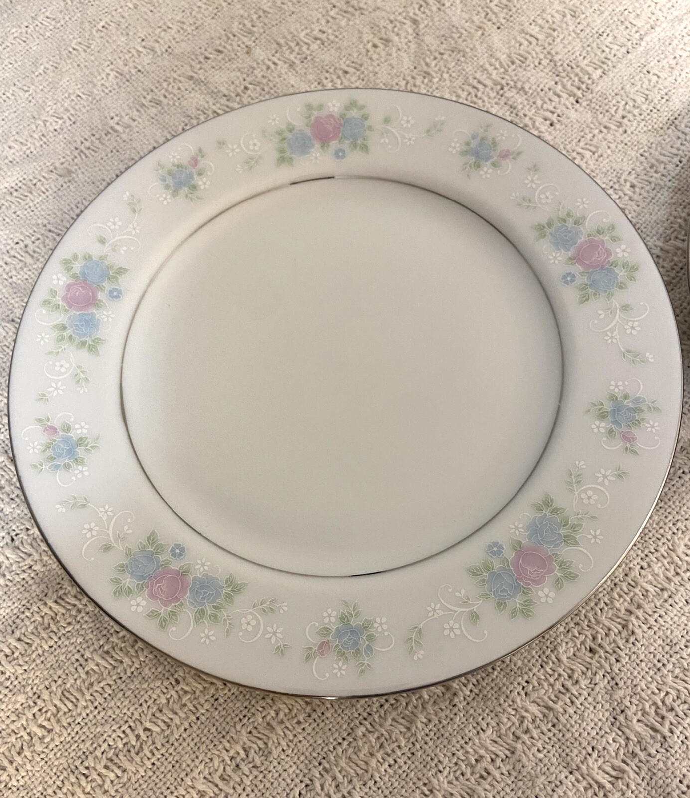 2 China Garden Prestige Jian Shiang Dinner Plates Blue Pink Floral 9”