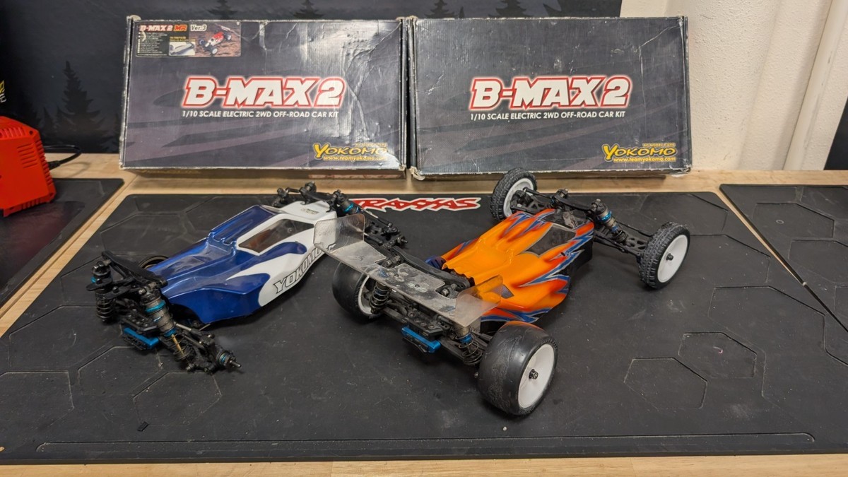 Two Yokomo B-MAX2 MR(1:10 2wd buggy)bundle! Ver.1,3. Lots of parts