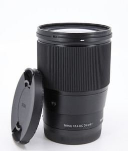 Sigma 16mm F1.4 DC DN Contemporary For Sony E Mount In Very Good Condition