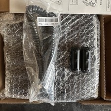 NEW Polycom VVX410 VOIP POE Desktop Telephone with Handset, Stand