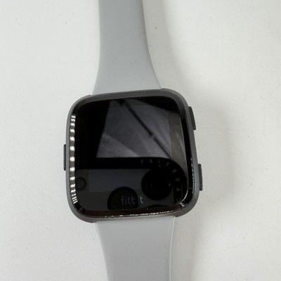 Montre Connectée Fitbit Versa 4 FB504 - Noire - Taille L - Occasion