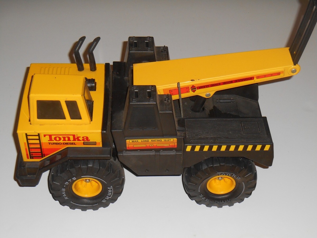 Vtg 1991 TONKA Mighty Turbo Diesel Tow Truck Hydraulic Boom Press