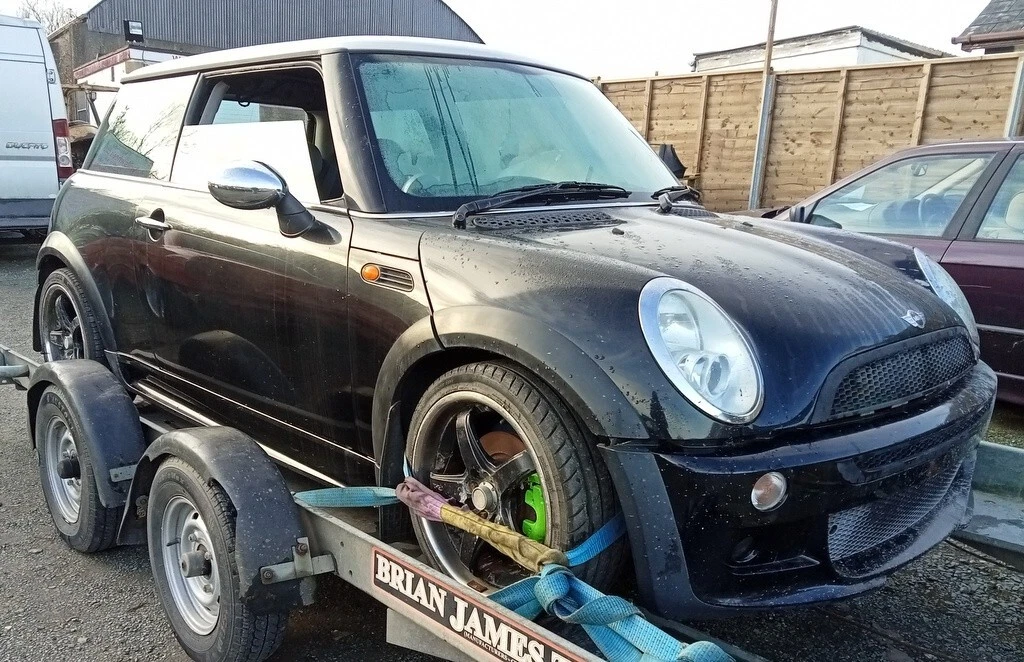 Breaking Dismantling 01 06 Mini R50 R52 R53 One Cooper S Silver Black Red Blue
