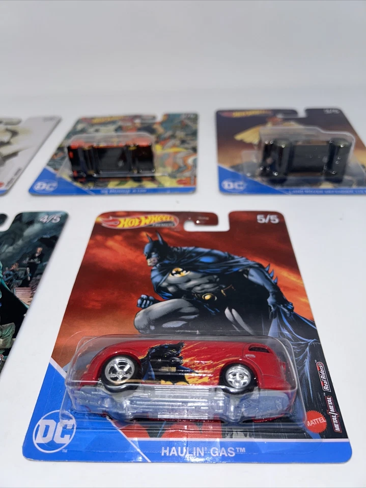 2021 Hot Wheels Premium Pop Culture Batman Lot - Image 2 of 4