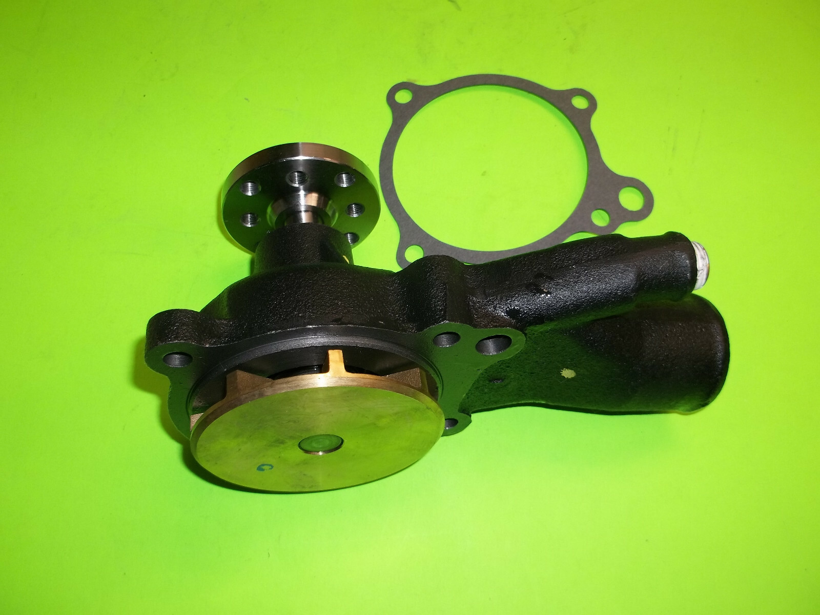 NEW Mercruiser OMC Volvo Penta Water Pump 120 153 2.5 140 181 3.0 160