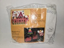 Creative Circle Plastic Canvas Kit 2600 Classic Christmas Ornament 4x5 Angel