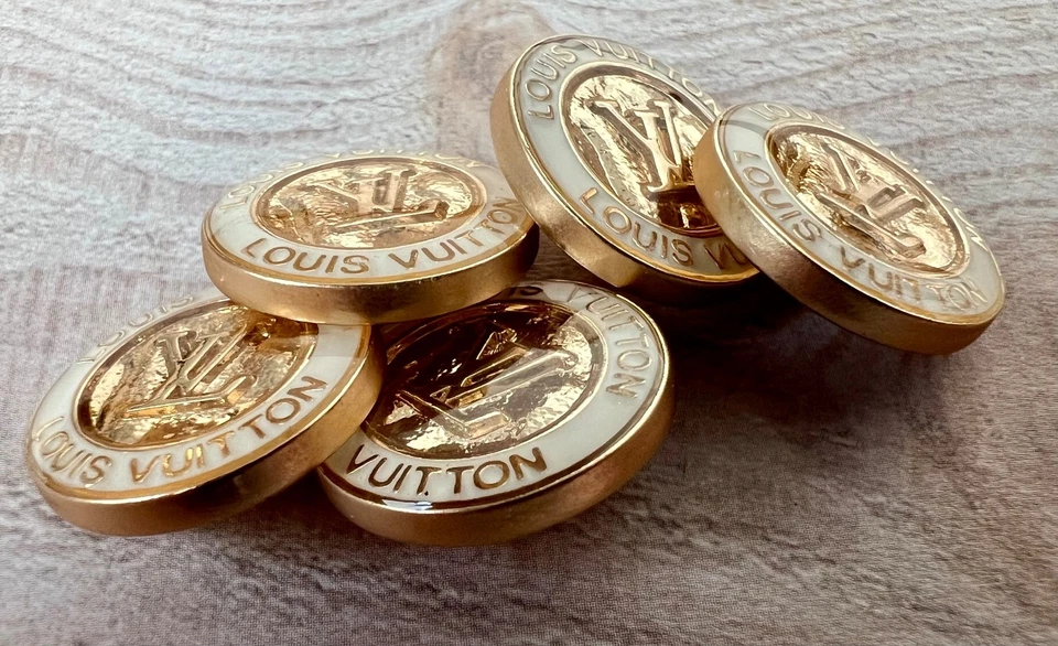 Gold White Set 5 Louis Vuitton LV Replacement Buttons ⌀ 18mm Buttons Stamped - Image 4 of 4