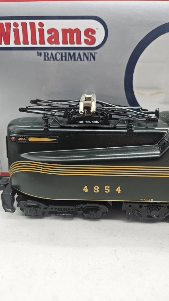 WILLIAMS by BACHMANN 41806 PENNSYLVANIA O SCALE GREEN 5-STRIPE GG-1 LOCOMOTIVE - Image 3 of 4